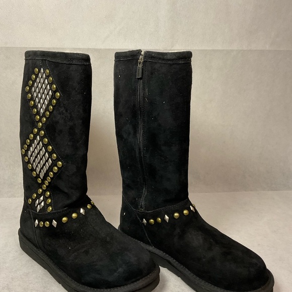 UGG Avondale Studded Suede Boots- Size 8 - Picture 4 of 16
